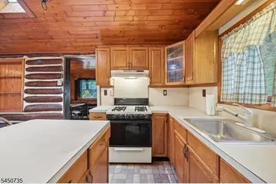 26 Clubhouse Ave, West Milford, NJ 07480 - Photo 12