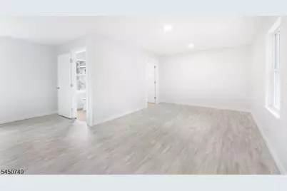 33 Allamuchy Trl, Byram Township, NJ 07821 - Photo 6