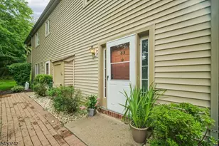 63 Sunrise Dr, Hanover Township, NJ 07981 - Photo 2