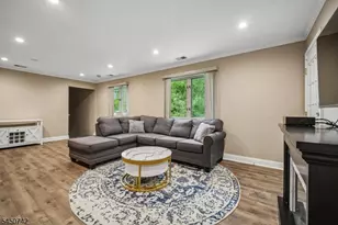 63 Sunrise Dr, Hanover Township, NJ 07981 - Photo 4