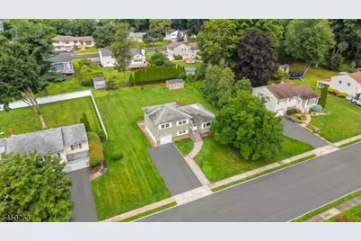 19 Andover Dr, Wayne, NJ 07470 - Photo 24