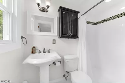 19 Andover Dr, Wayne, NJ 07470 - Photo 12