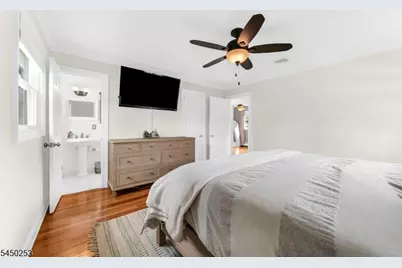 19 Andover Dr, Wayne, NJ 07470 - Photo 10