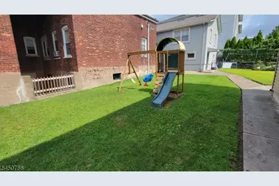 39 Wadsworth St, Wallington, NJ 07057 - Photo 18
