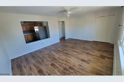 39 Wadsworth St, Wallington, NJ 07057 - Photo 2