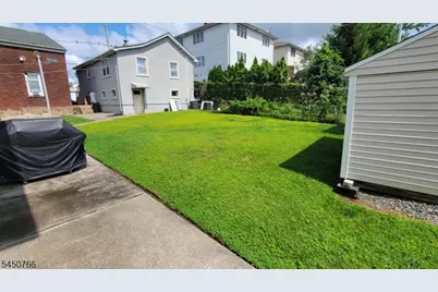 39 Wadsworth St, Wallington, NJ 07057 - Photo 16