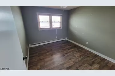 39 Wadsworth St, Wallington, NJ 07057 - Photo 12