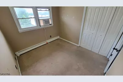 39 Wadsworth St, Wallington, NJ 07057 - Photo 8