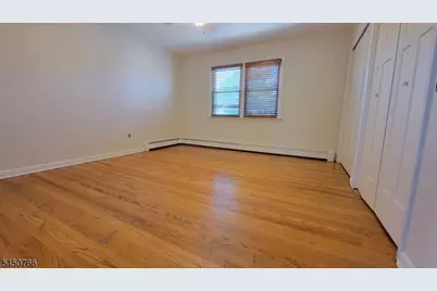 39 Wadsworth St, Wallington, NJ 07057 - Photo 6