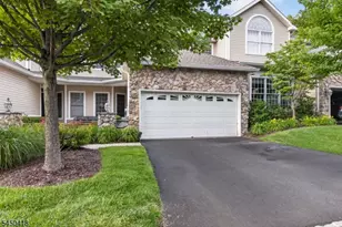 90 Winged Foot Dr, Livingston Twp., NJ 07039 - Photo 2