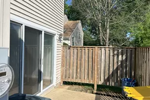 51 Canterbury Cir, Franklin Township, NJ 08873 - Photo 2