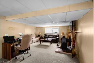 17 Stafford Dr, Wanaque, NJ 07465 - Photo 34