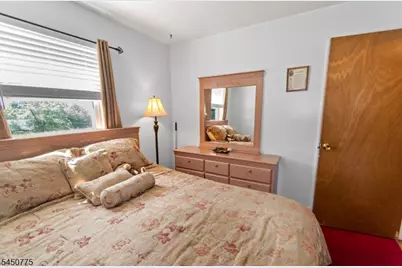 17 Stafford Dr, Wanaque, NJ 07465 - Photo 20