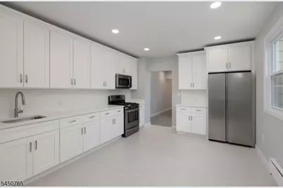 812 Bayway Ave #1A, Elizabeth, NJ 07202 - Photo 4