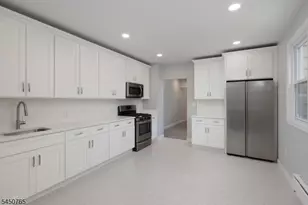 812 Bayway Ave, Elizabeth, NJ 07202 - Photo 4