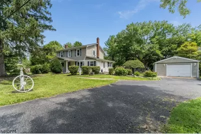 5 Harris Ln, Mount Olive, NJ 07840 - Photo 2