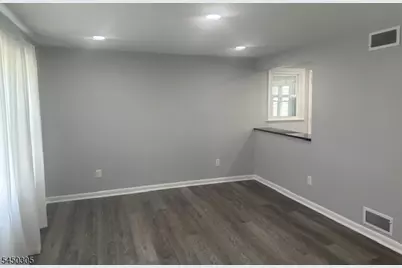 1 Hillairy Ct, Morristown, NJ 07960 - Photo 4