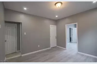 127 Brookwood St, East Orange, NJ 07018 - Photo 2