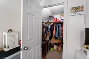 340 Saddle River Rd, Saddle Brook Township, NJ 07663 - Photo 16