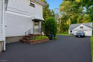 340 Saddle River Rd, Saddle Brook Township, NJ 07663 - Photo 18