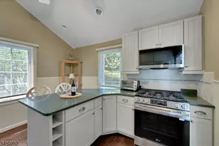 67 Fox Hill Rd, Parsippany, NJ 07834 - Photo 20