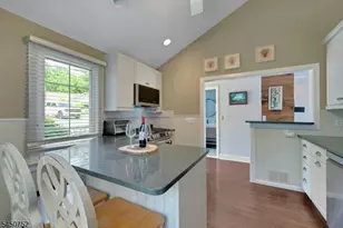 67 Fox Hill Rd, Parsippany, NJ 07834 - Photo 16