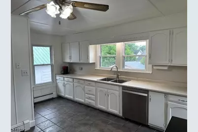 17 N Lincoln Ave, Washington Boro, NJ 07882 - Photo 4