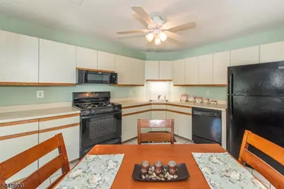 94 Drake Ln #94, Roxbury Township, NJ 07852 - Photo 16