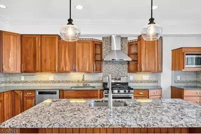 262 Prospect Ave, Dunellen, NJ 08812 - Photo 8