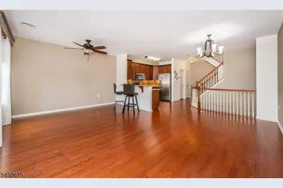 208 Welsh Pl, Morris Plains, NJ 07950 - Photo 10