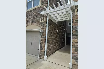 208 Welsh Pl, Morris Plains, NJ 07950 - Photo 2