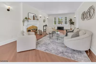 153 Clairmont Ter, Orange, NJ 07050 - Photo 4
