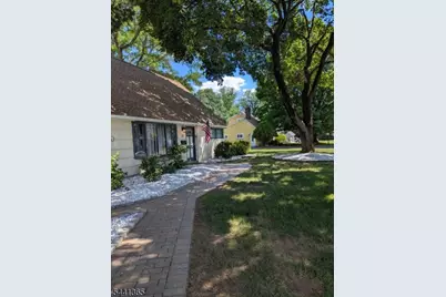 822 Mountain Ave, Bridgewater, NJ 08805 - Photo 2