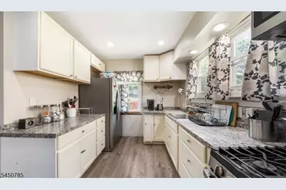 816 Central St, Plainfield, NJ 07062 - Photo 2