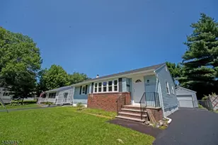 219 Haroldson Pl, Pompton Lakes, NJ 07442 - Photo 4