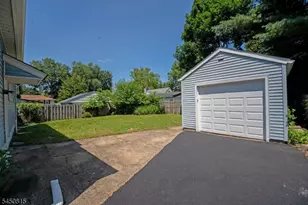 219 Haroldson Pl, Pompton Lakes, NJ 07442 - Photo 6