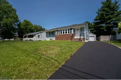 219 Haroldson Pl, Pompton Lakes, NJ 07442 - Photo 2