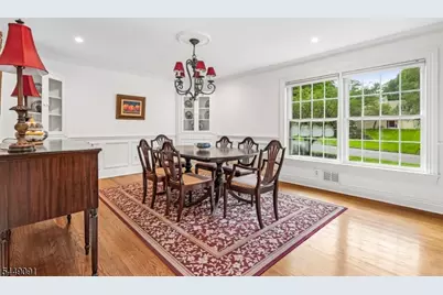 15 Byron Rd, North Caldwell, NJ 07006 - Photo 8