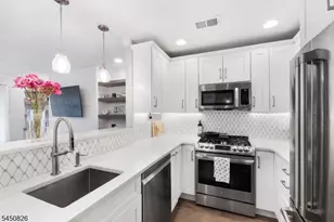 205 Sheffield Ct, Denville, NJ 07834 - Photo 4