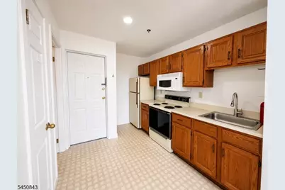 2 E Washington Ave #4B, Washington Boro, NJ 07882 - Photo 2