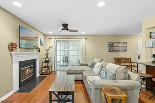 7 Smithfield Ct, Bernards Township, NJ 07920 - Photo 10