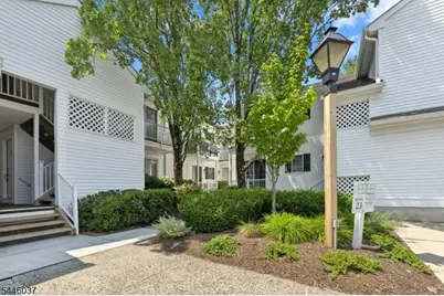7 Smithfield Ct #7, Bernards Township, NJ 07920 - Photo 2