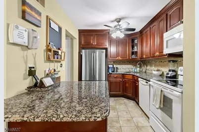 7 Smithfield Ct #7, Bernards Township, NJ 07920 - Photo 16