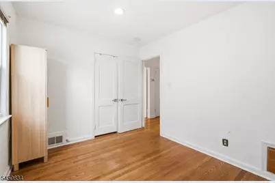 1026 Bashford Ave, Union Township, NJ 07083 - Photo 18