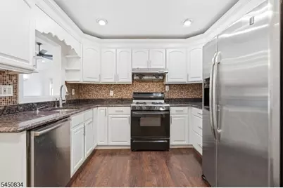 1026 Bashford Ave, Union Township, NJ 07083 - Photo 10