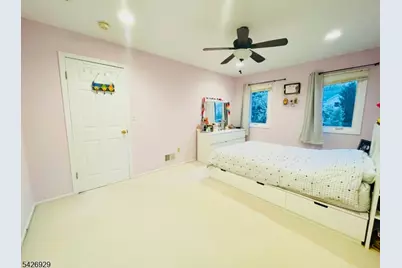 94 Edgefield Dr, Parsippany, NJ 07950 - Photo 26