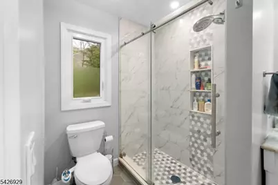 94 Edgefield Dr, Parsippany, NJ 07950 - Photo 22