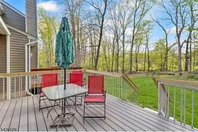 94 Edgefield Dr, Parsippany, NJ 07950 - Photo 44