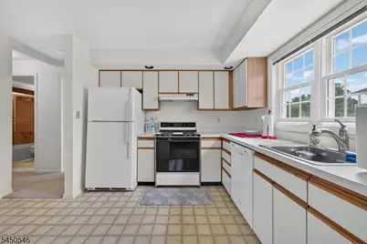 24B Heritage Dr, Chatham Township, NJ 07928 - Photo 12