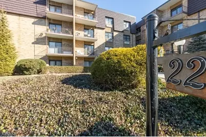 22 Riverside Dr #D-10, Cranford Township, NJ 07016 - Photo 1